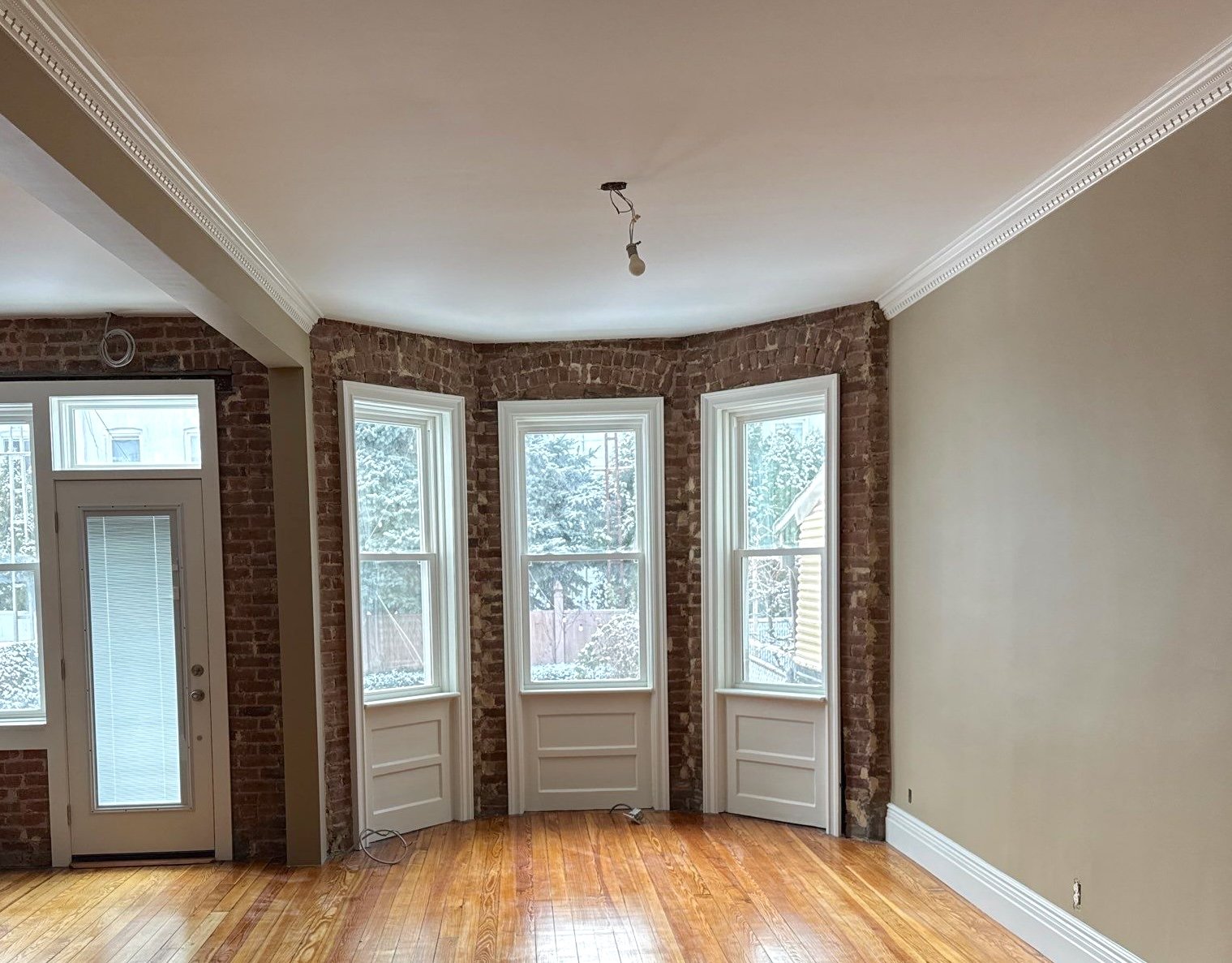 NYC Crown molding baseboard and window molding carpentry installation