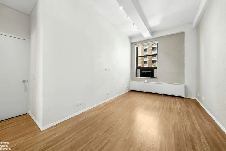 Wallpaper removal